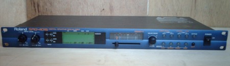 Equalizador digital Roland SRQ-4015